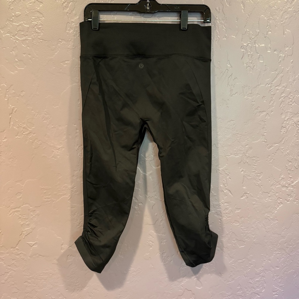 lululemon athletica Women's Black Cropped High-Rise Leggings